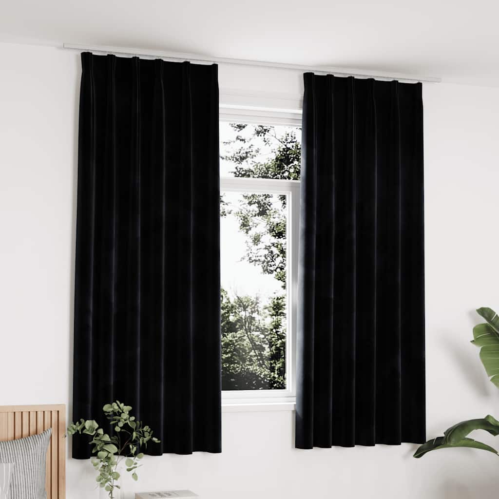 Mörkläggningsgardiner 2 st m. krokar sammet svart 140x175 cm