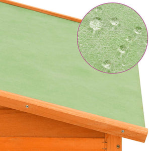 Hönsbur med värprede massivt granträ