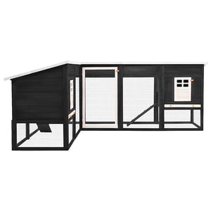 Utebur med inhägnad grå och vit massivt granträ