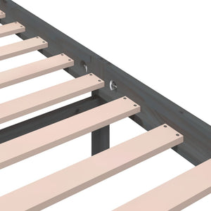 Sängram grå massivt trä 140x200 cm