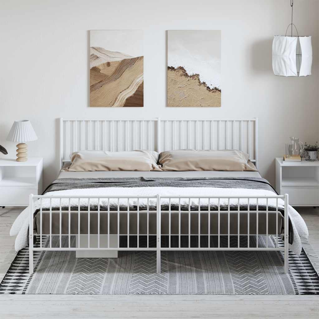 Sängram med huvudgavel och fotgavel vit metall 193x203 cm