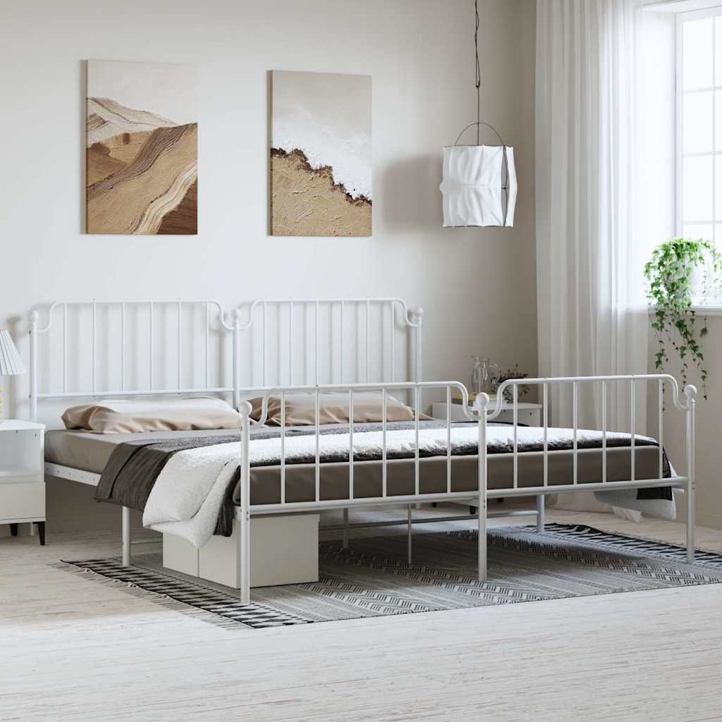 Sängram med huvudgavel och fotgavel vit metall 183x213 cm