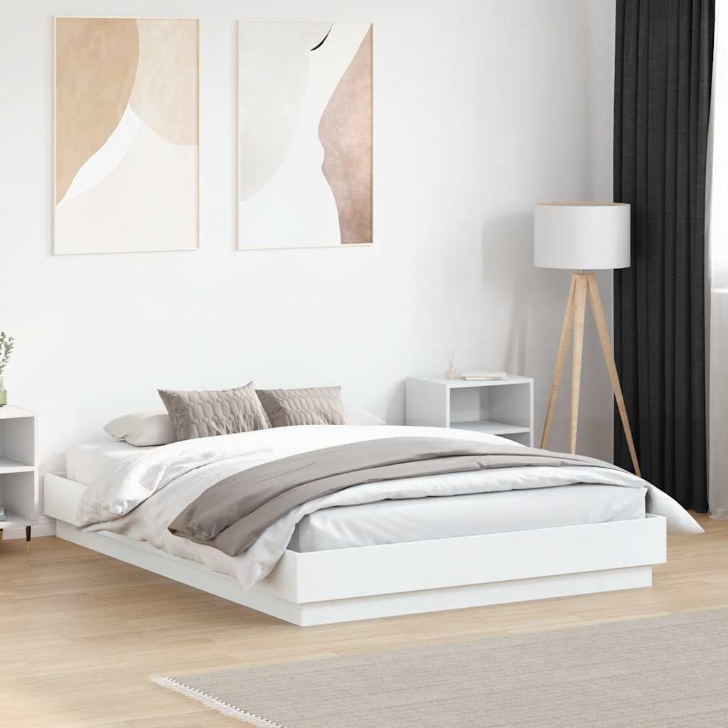 Sängram vit 135x190 cm konstruerat trä