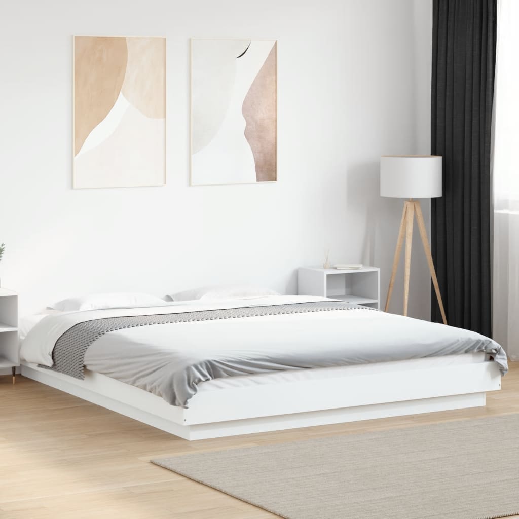 Sängram vit 150x200 cm konstruerat trä
