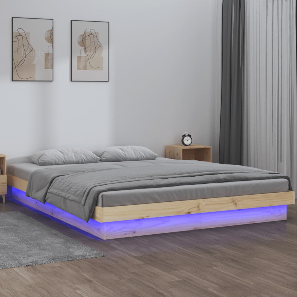 Sängram LED 135x190 cm massivt trä