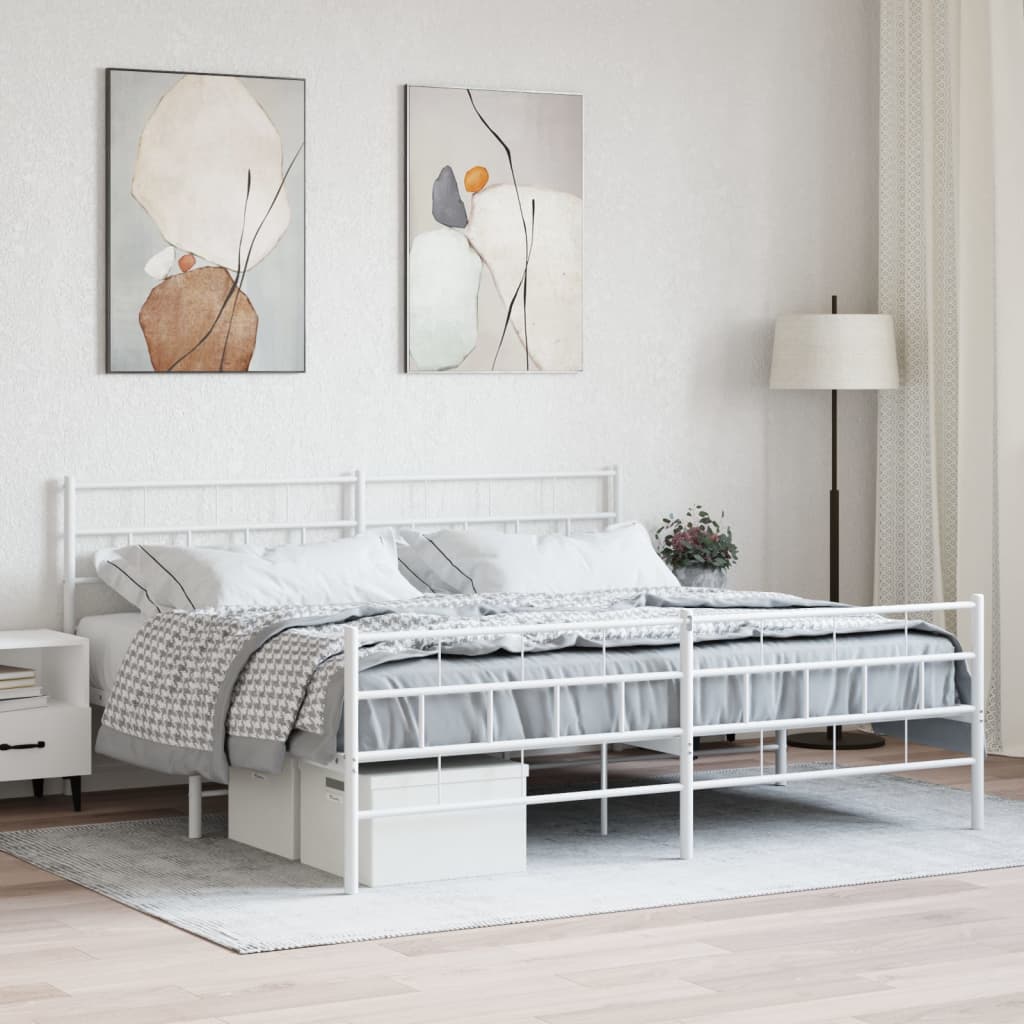Sängram med huvudgavel och fotgavel vit metall 200x200 cm
