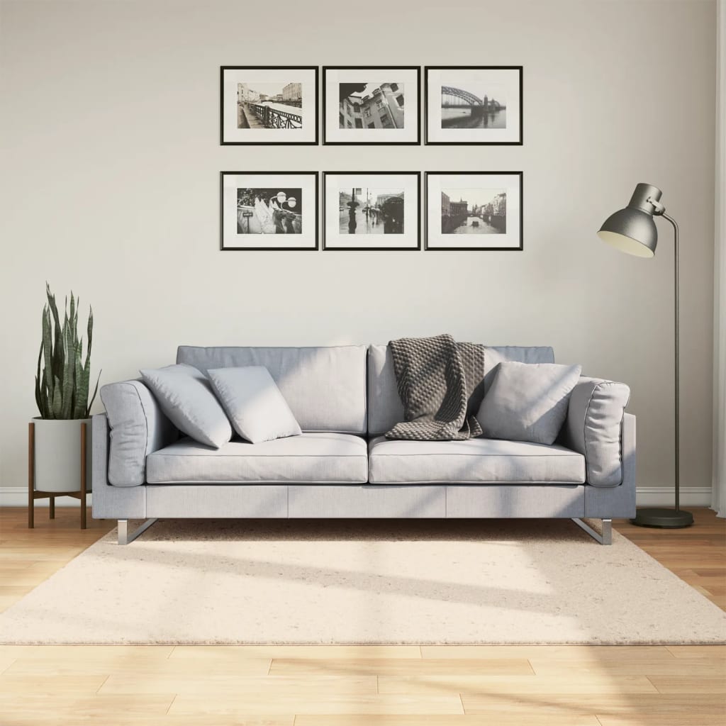 Mjuk matta HUARTE med kort lugg tvättbar beige 160x160 cm