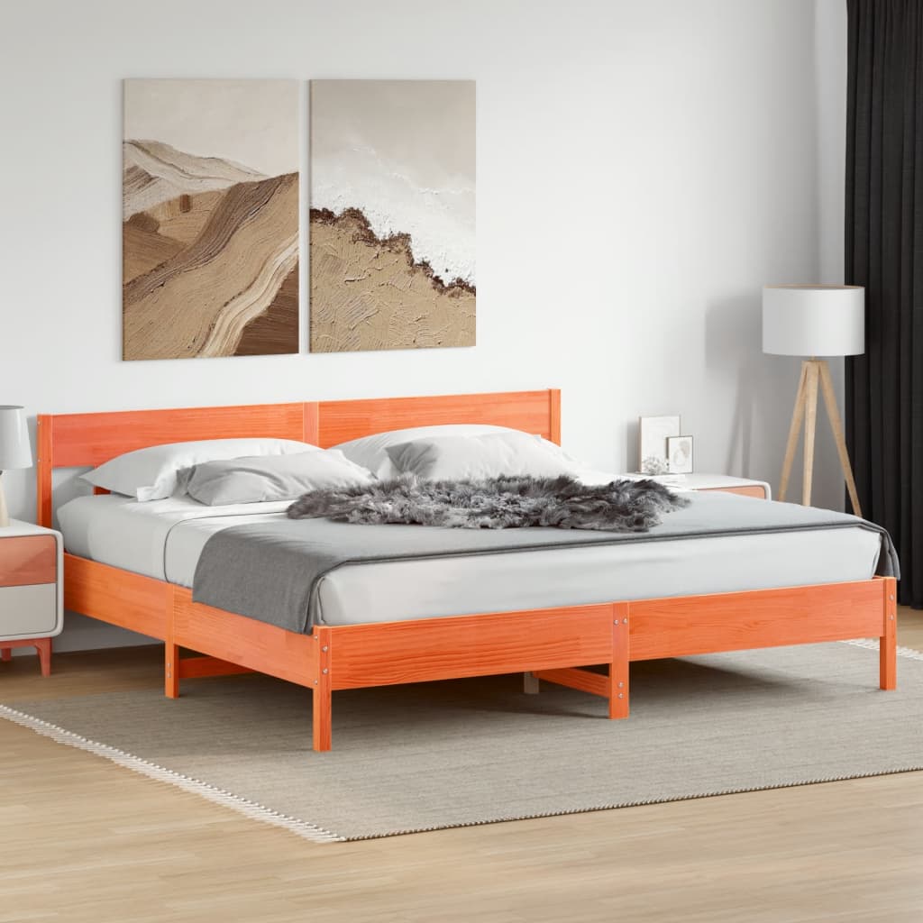 Sängram utan madrass vaxbrun 200x200 cm massiv furu