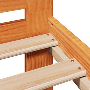 Sängram utan madrass vaxbrun 200x200 cm massiv furu