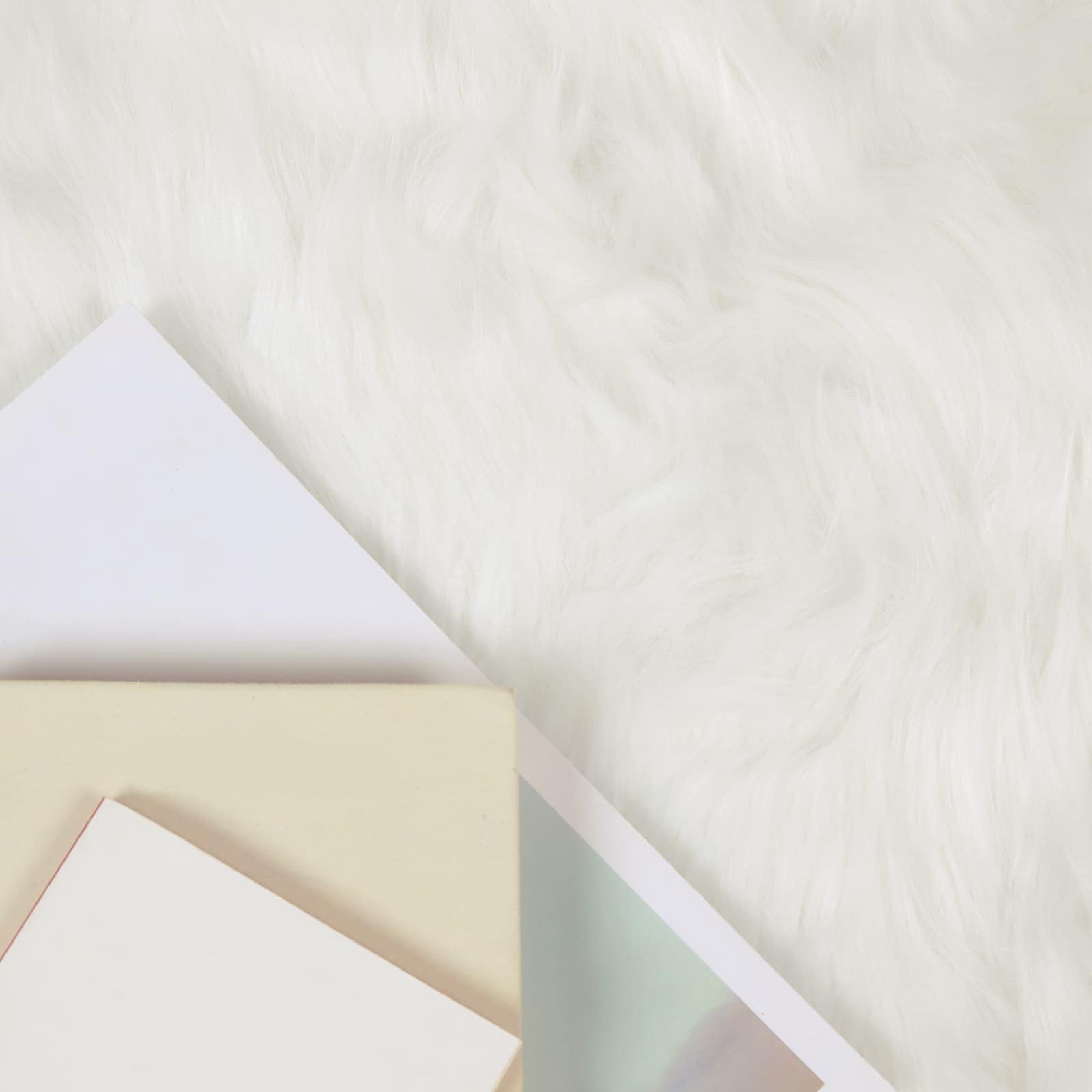 Fusk Skinnmatta Tafalla Vit 240 x 240 cm Polyester